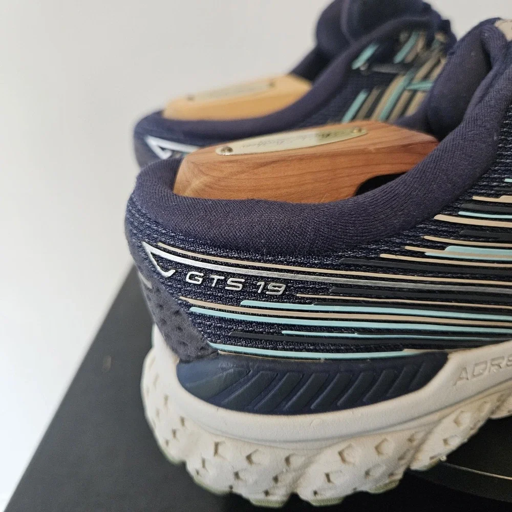 Brooks Adrenaline GTS 19 Running Shoes Womens 8.5 D Wide Blue Sneakers